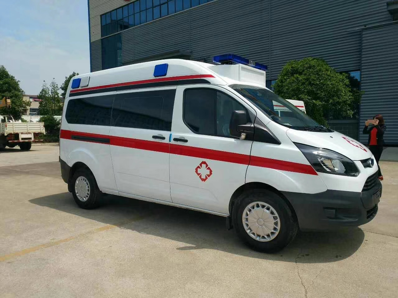 双江出院转院救护车